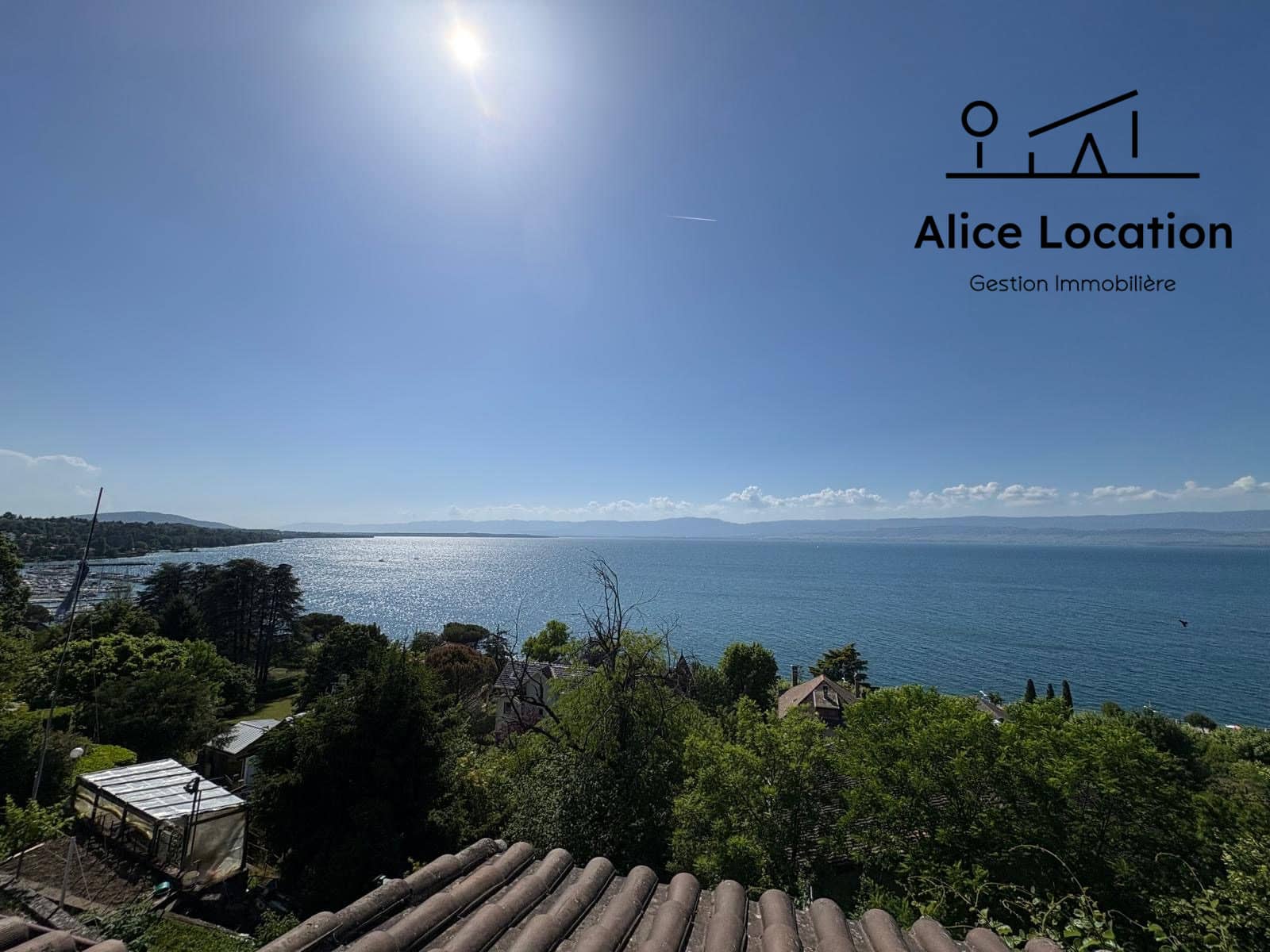 SUPERBE T4 MEUBLE  AVEC VUE LAC PANORAMIQUE – CONCISE – THONON LES BAINS