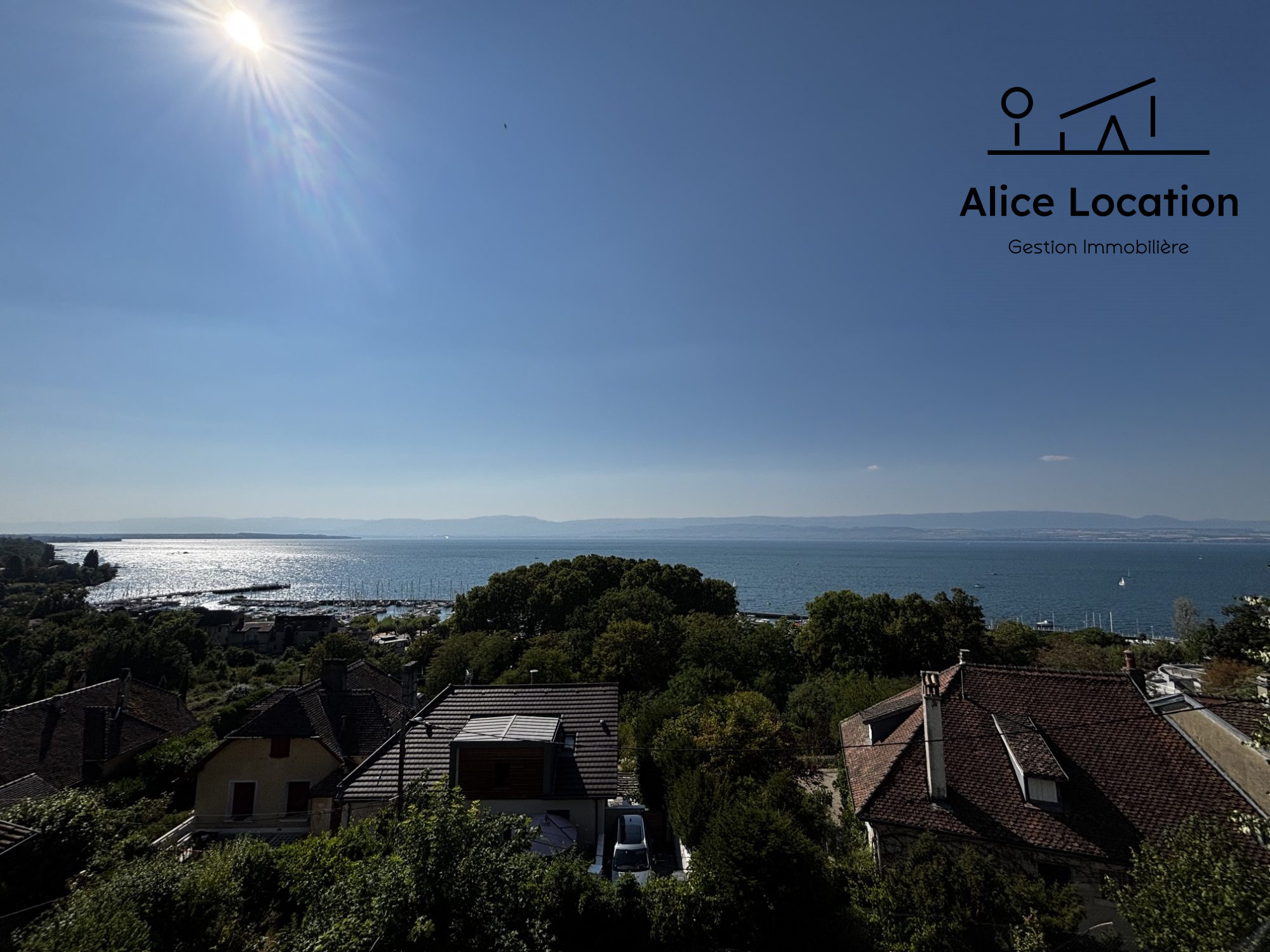 CHARMANT T4  VUE LAC DANS UNE MAISON DE STYLE – JARDIN DANS LA COUR DE L’IMMEUBLE
